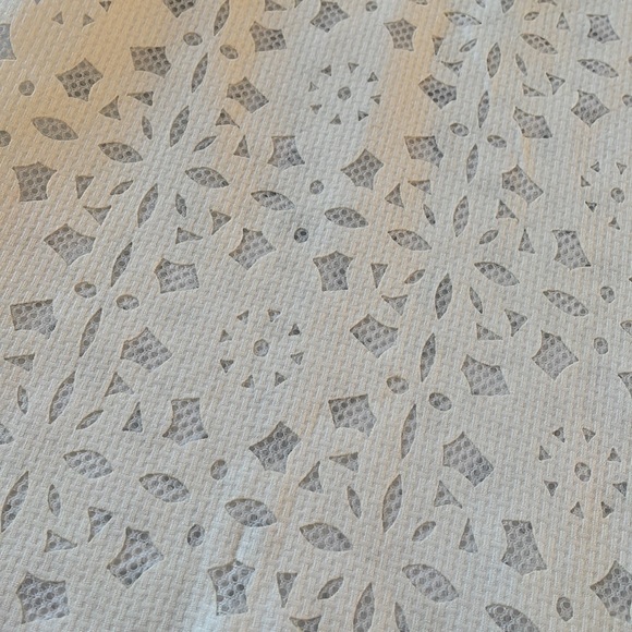 Gracia White Button Down Top with Geometric Design - Size Medium - Picture 5 of 12